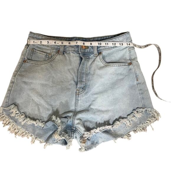Wild Fable High Rise Denim Short Distressed Womens 8 Freyed Bottom Light Washed - Picture 7 of 7